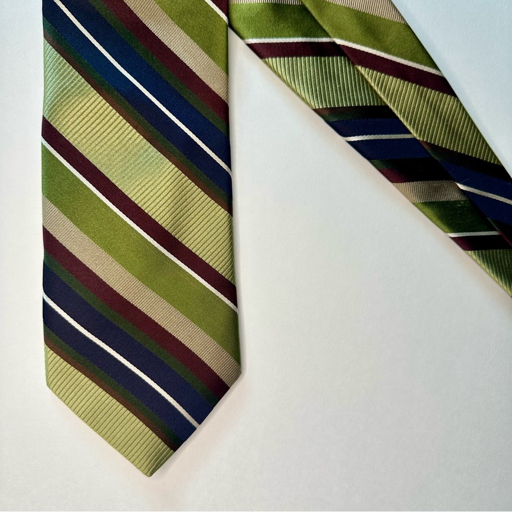 Untipped Ike Behar New York Wide Green Striped Silk Tie